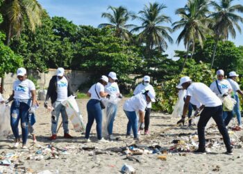 TDC retira  2 mil kilos de basura de Plata El Gringo