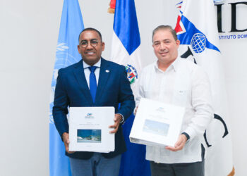 Departamento Aeroportuario entrega al IDAC estudios sobre construcción aeropuerto internacional Cabo Rojo en Pedernales