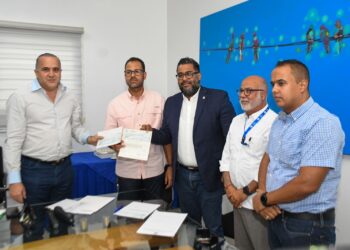 El Senado de la República dona tres millones de pesos para asistir a las víctimas de la explosión de San Cristóbal  