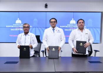 MSP, SNS y CMD firman memorándum de entendimiento para dotar de plazas a médicos especializados