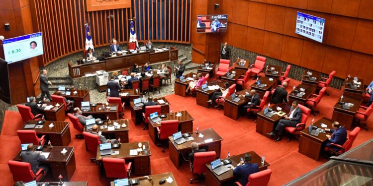 Senado aprueba resolución respalda al presidente Luis Abinader y rechaza actitud ofensiva de Hait