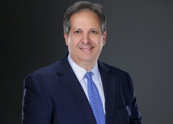 Poder Ejecutivo designa a Víctor Atallah como nuevo ministro de Salud Pública