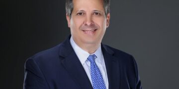 Poder Ejecutivo designa a Víctor Atallah como nuevo ministro de Salud Pública