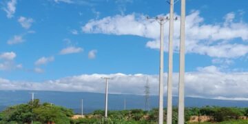 Edesur electrifica puerto turístico de Cabo Rojo, e ilumina centro de Pedernales con 300 luces Led