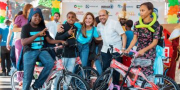 Miles de familias del Distrito Nacional intercambiaron ‘Plásticos por Juguetes’ este Día de los Reyes