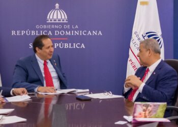 Ministros de Salud Pública y Administración Pública repasan avances para la reforma del sector salud