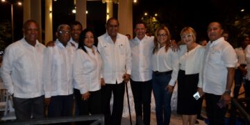 Reconocen en Azua a 27 personalidades durante la segunda versión del ceremonial del Paseo de Las Estrellas
