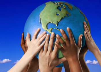 Senador José del Castillo llama a cuidar y preservar el planeta en el Día Internacional de la Tierra