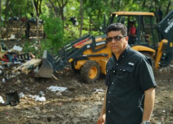 Dío Astacio encabeza jornada guerra contra la basura; más de 200 personas y varias brigadas están en operativo