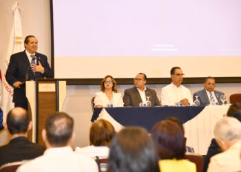 Ministro de Salud asegura se fortalecerá proceso para habilitar  establecimientos y prestadores de servicios de salud