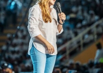 Carolina Mejía: «Por amor a SD, Guillermo senador y por amor a RD yo voto por Luis»