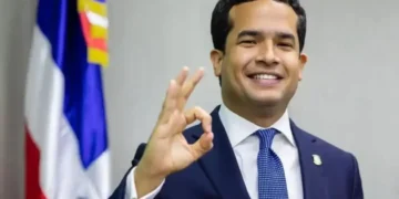 Omar Fernández aventaja a Guillermo Moreno en carrera por senaduría del Distrito Nacional