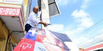 Alfredo Pacheco inicia el retiro de su propaganda política