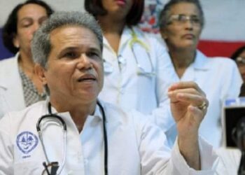 CMD logra igualar salarios médicos red covid