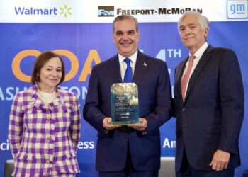 Luis Abinader, primer presidente dominicano en recibir premio Chairman’s Award for Leadership in the Americas por su liderazgo en la región