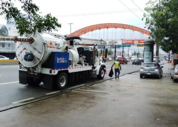 Brigadas de la Alcaldía del DN realizan labores preventivas para mitigar efectos de las lluvias