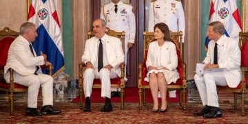 Presidente Abinader recibe cartas credenciales de seis nuevos embajadores acreditados ante el Gobierno dominicano