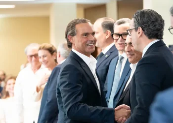Juan Tomás Díaz asume presidencia de la AIEHaina y de la Región Sur