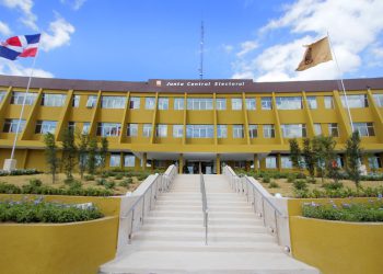 JCE anuncia horarios y centros cedulación para entrega de la nueva cédula a partir del 12 de abril