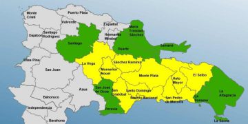 El COE mantiene 18 provincias en alerta por efectos de vaguada y onda tropical