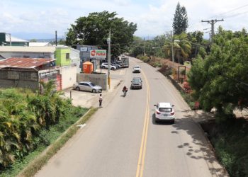 Andrés Bautista y Hostos Rizik recorren la carretera Ramón Cáceres para iniciar estudios de ampliación a cuatro carriles