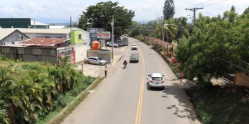 Andrés Bautista y Hostos Rizik recorren la carretera Ramón Cáceres para iniciar estudios de ampliación a cuatro carriles