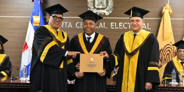 JCE- IESPEC celebra primera graduación ordinaria de Especialidad en Administración Política Electoral y anuncia “Cátedra Magistral Abigail Mejía”