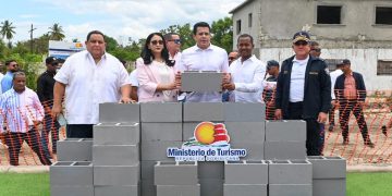 Turismo inicia construcción de parque-parador en Las Clavellinas, Azua