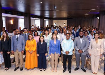 Ministerio de la Mujer fortalece liderazgo juvenil en el Gran Santo Domingo