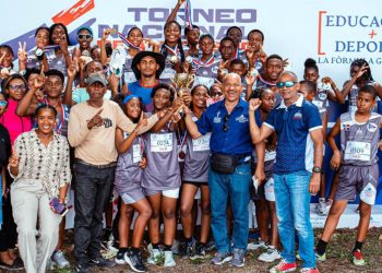 Provincia Samaná domina la apertura del Torneo Nacional de Atletismo Escolar Inefi 2026