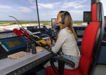 IDAC abre concurso para controladores de aeródromos