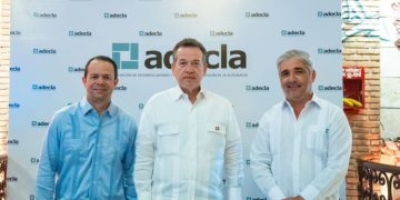 Mivhed presenta a desarrolladores y constructores avances del proceso de modernización de la permisología en La Altagracia