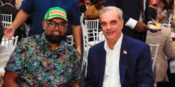 Presidente Abinader llega a Guyana para reunirse con su homólogo Mohamed Irfaan Ali