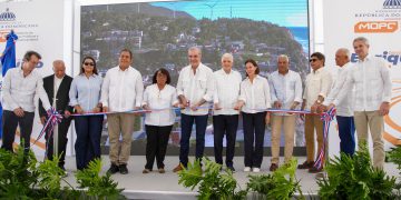 Presidente Abinader inaugura carretera Enriquillo–El Higüero en Barahona que impactará a más de 300 mil habitantes y fortalecerá el turismo, comercio y conectividad de la región sur