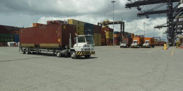 Crece la participación femenina en el sector transporte y almacenamiento