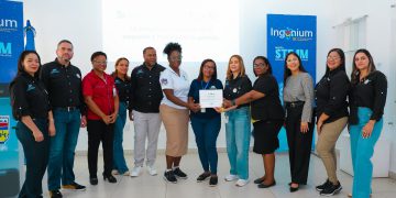 DA imparte charla sobre el valor de la integridad a estudiantes Loyola