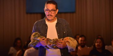 Luis José Germán convierte el teatro en un acto de esperanza en «Todas las cosas maravillosas»