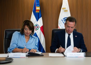 Mivhed y sector financiero impulsan mecanismo que facilitará el acceso a vivienda a familias sin historial crediticio