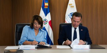 Mivhed y sector financiero impulsan mecanismo que facilitará el acceso a vivienda a familias sin historial crediticio