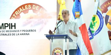 Presidente Abinader afirmó que gobierno continuará apoyando a los pequeños y medianos productores de la harina con equipamiento y ayudas técnicas para mantener precios adecuados del pan